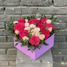 Цветочная композиция из Розы в коробке в Кикерино