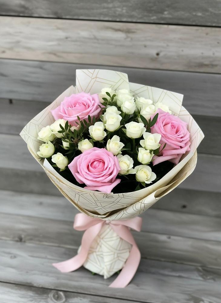Букет цветов из: Розы в Кикерино