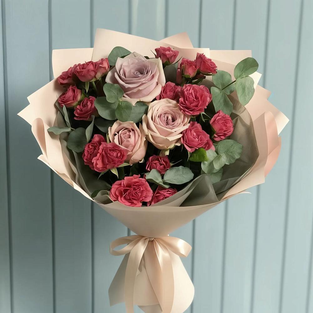 Букет цветов из: Гвоздики и Розы в Кикерино