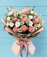 Букет цветов из:  Розы, Альстромерии и Лизиантусы #REPLACE_PRED# Кикерино