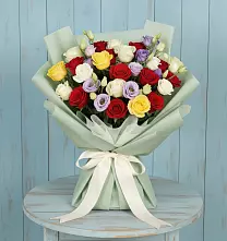 Букет цветов из:  Розы в Кикерино
