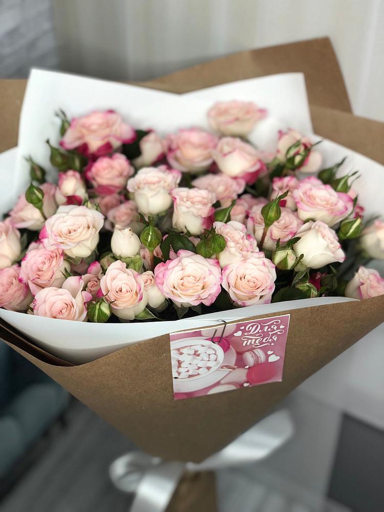 Букет цветов из: Розы в Кикерино