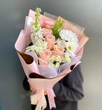 Букет цветов из:  Хризантемы и Розы в Кикерино