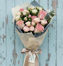 Букет цветов из:  Розы в Кикерино