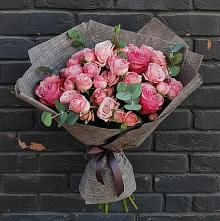 Букет цветов из:  Розы #REPLACE_PRED# Кикерино
